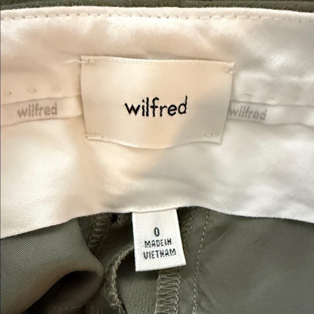 Aritzia The Effortless Pant. Bitter sage color. Size 0. Worn once. - Picture 5 of 5